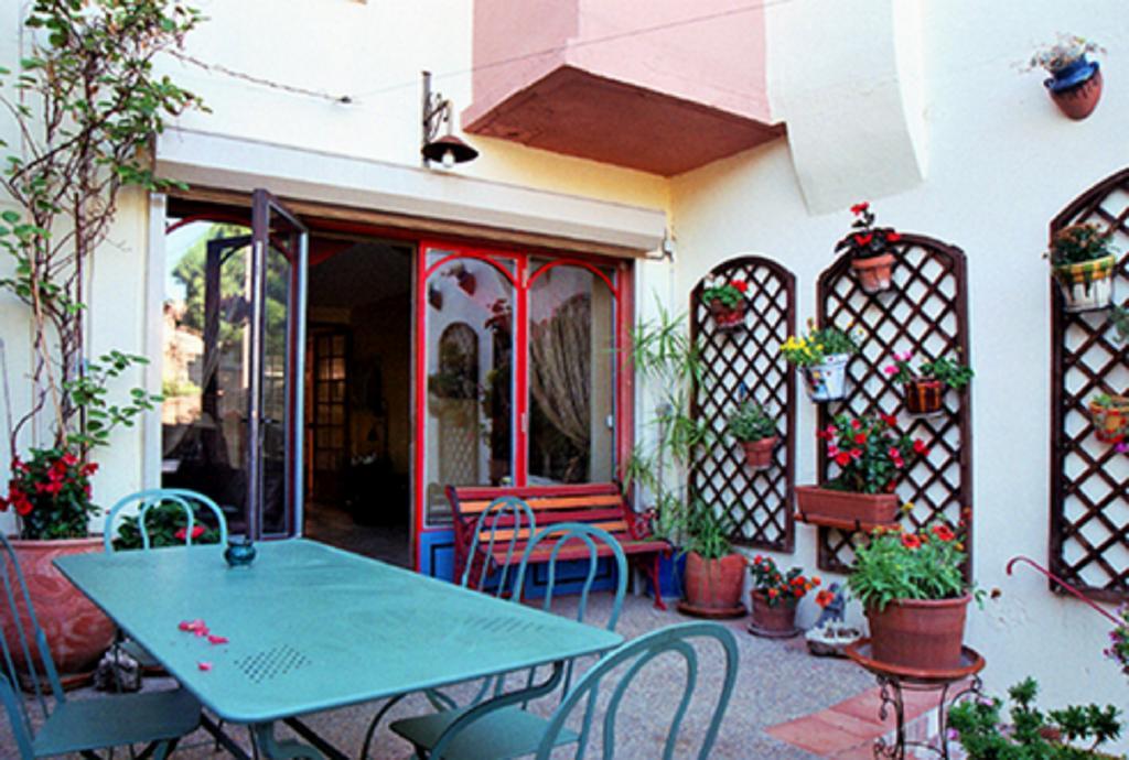 La Maison De Josepha Hotell Ferrals-lès-Corbières Exteriör bild