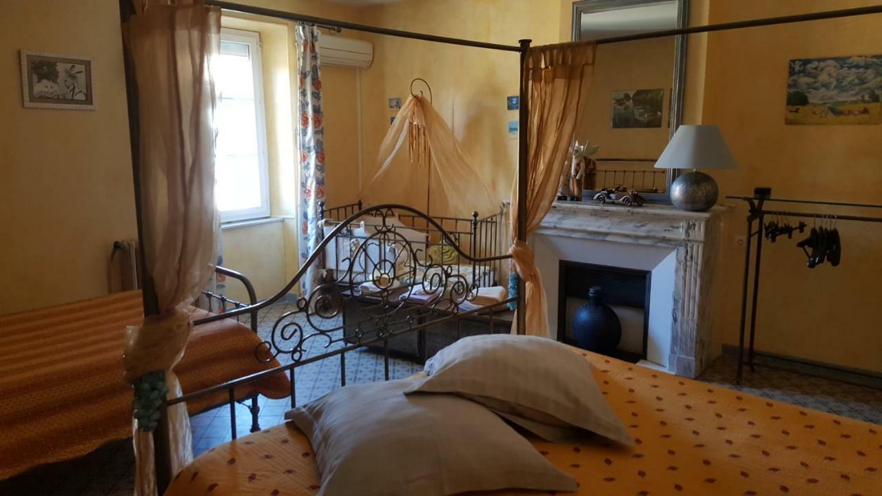 La Maison De Josepha Hotell Ferrals-lès-Corbières Exteriör bild